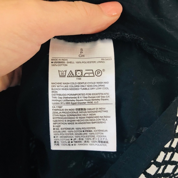 Banana Republic Black Crochet Blouse S - Picture 4 of 4